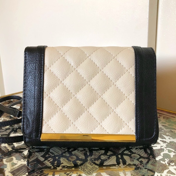 Handbags - Small Cross Body Purse
